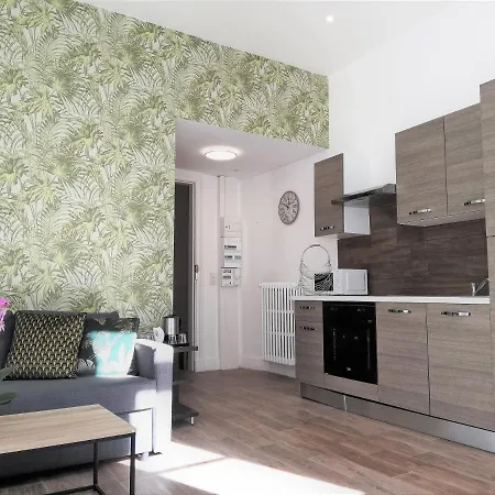 Royal Luchon Апарт-отель