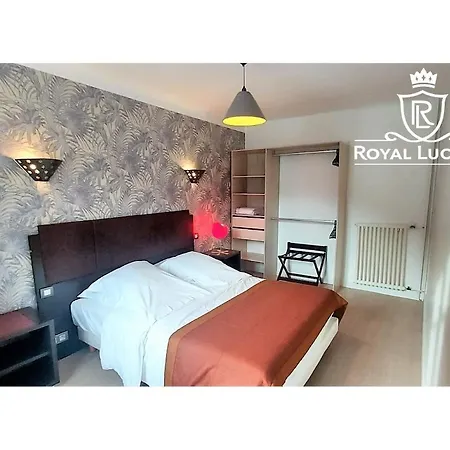 Royal Luchon Апарт-отель Bagneres-de-Luchon