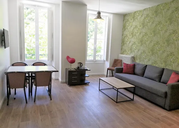 Lägenhetshotell Royal Luchon 3*